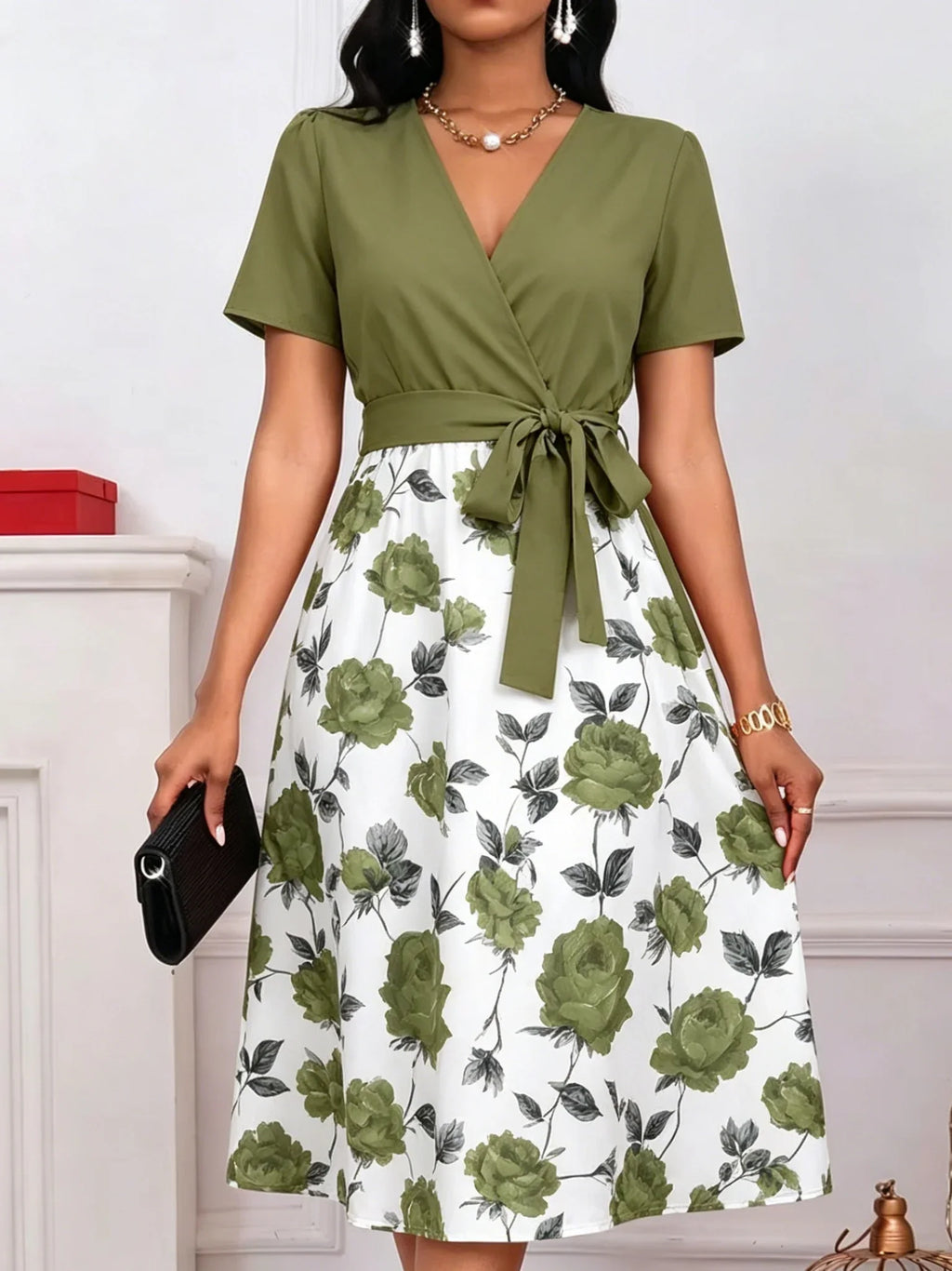 Women's Floral Print V-Neck Tie Waist Midi Dress